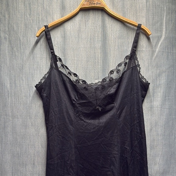 Vintage Elegant Black Lace Trim Slip Dress size large - Picture 3 of 8